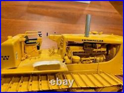 CAT D9 Series E Tractor with# 29 Cable Control First Gear 49-0148 125 Die-Cast