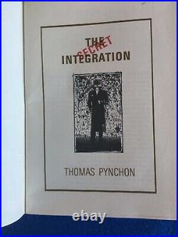 Thomas Pynchon Lot of 5 First/Limited Edition's See Photos
